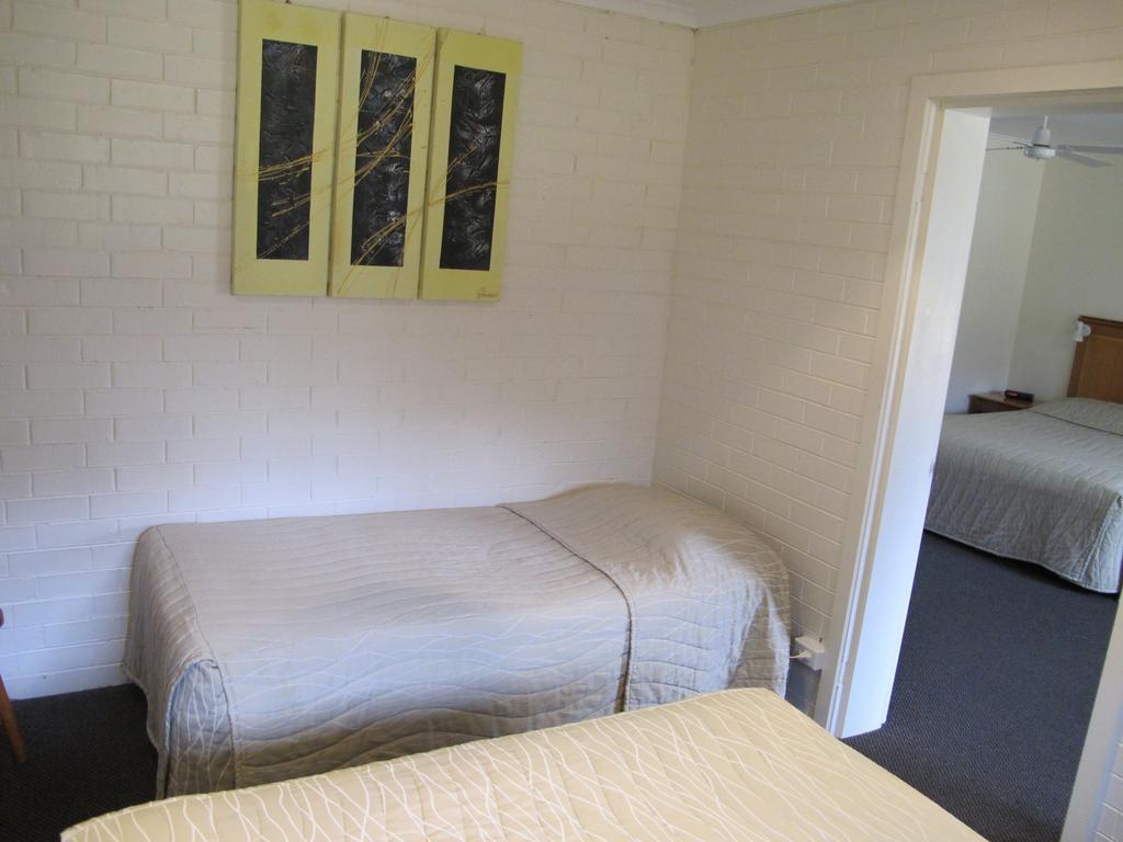 Golfers Lodge Motel Corowa Esterno foto