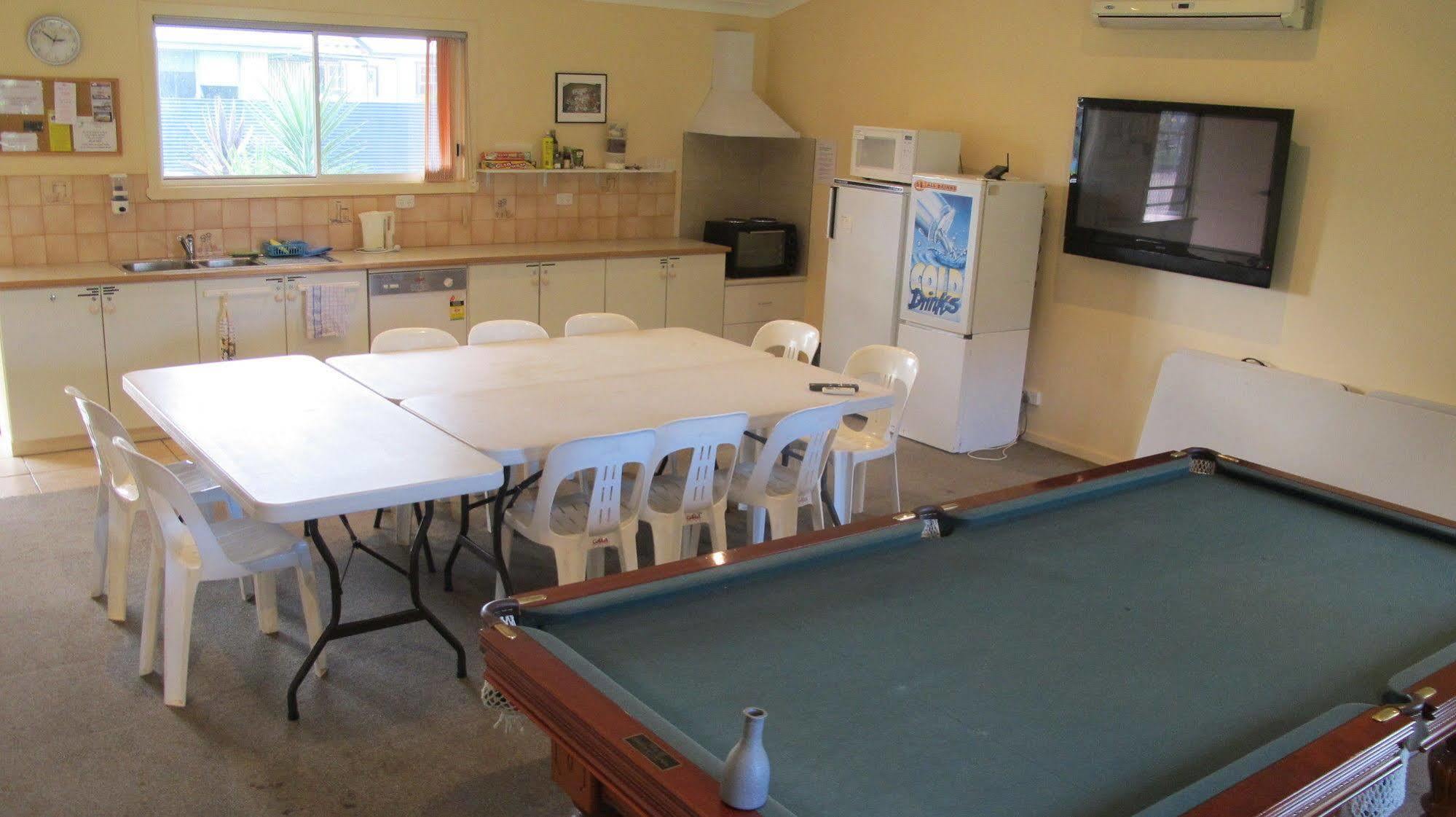 Golfers Lodge Motel Corowa Esterno foto