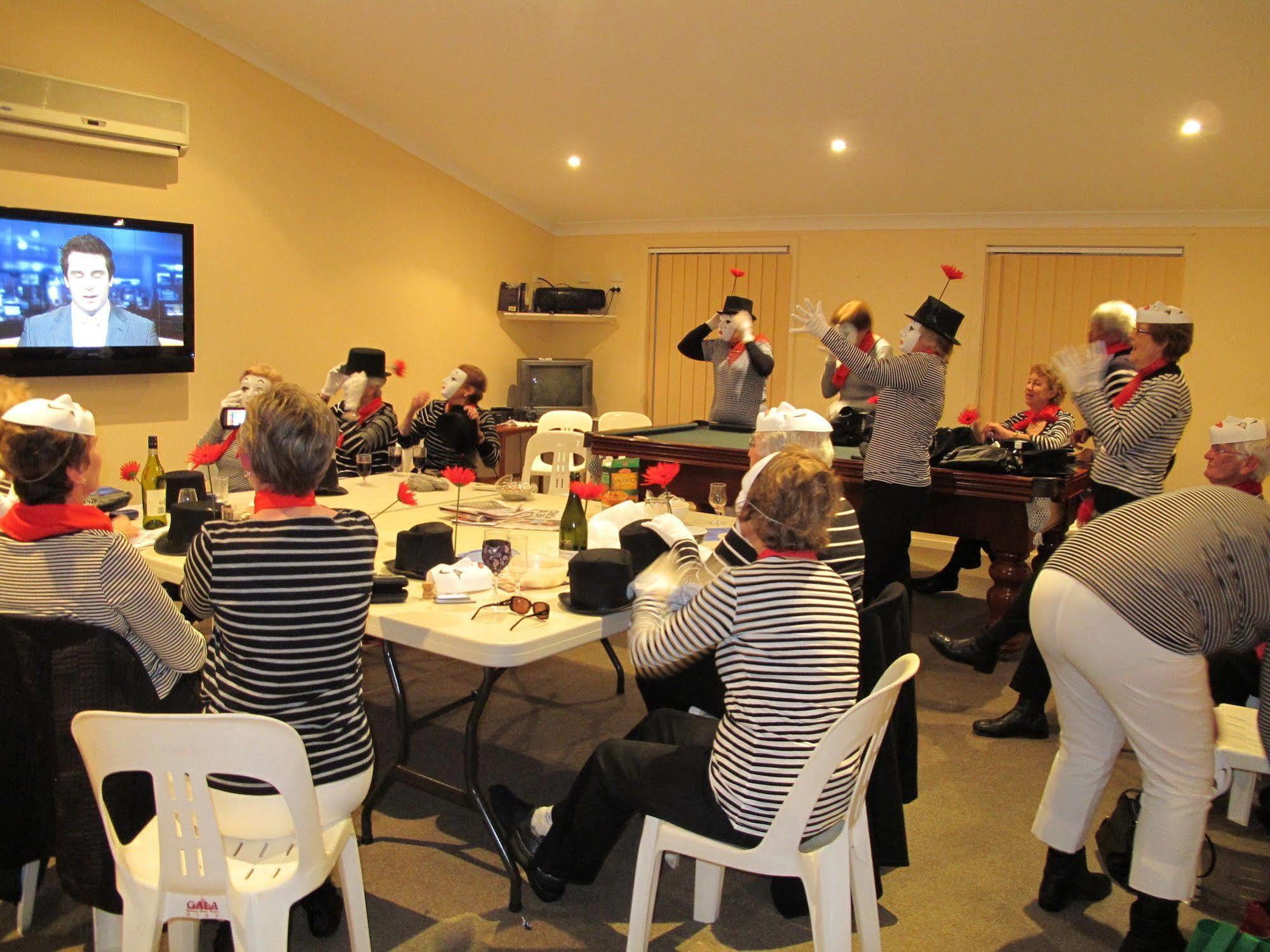 Golfers Lodge Motel Corowa Esterno foto